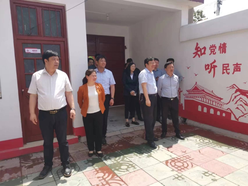 省住房城乡建设厅来我市调研宜居宜业美丽村镇建设工作4.jpg